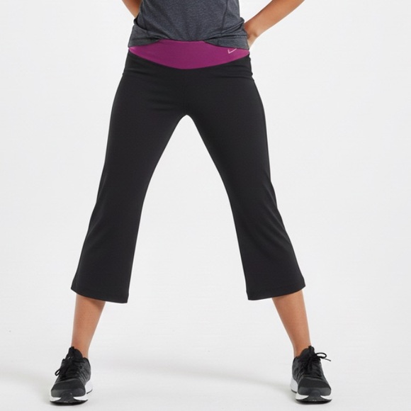 NIKE Dri-FIT Cropped Leggings L High Waisted Black Purple Athletic Capri Sporty - Picture 14 of 14